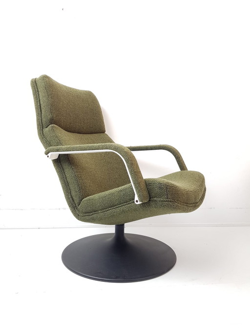 Poltrona girevole vintage Artifort con rivestimento in tessuto verde, nuova