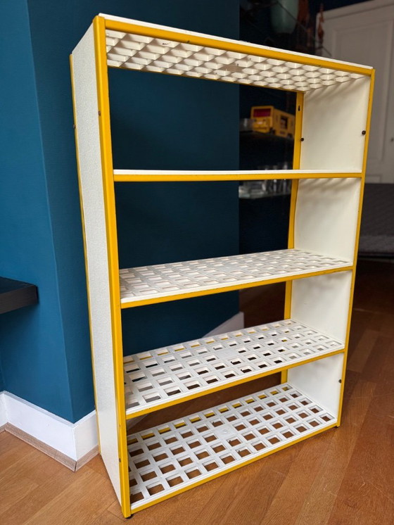 Image 1 of Twee vintage wand kasten