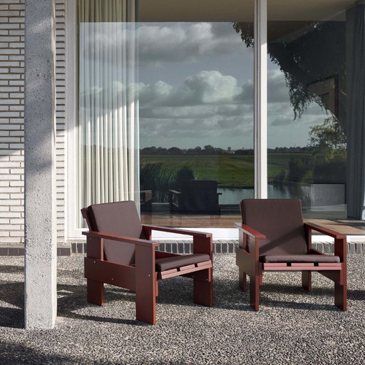 1 Set bestehend aus 2 HAY Crate Lounge-Sesseln und 1 Beistelltisch