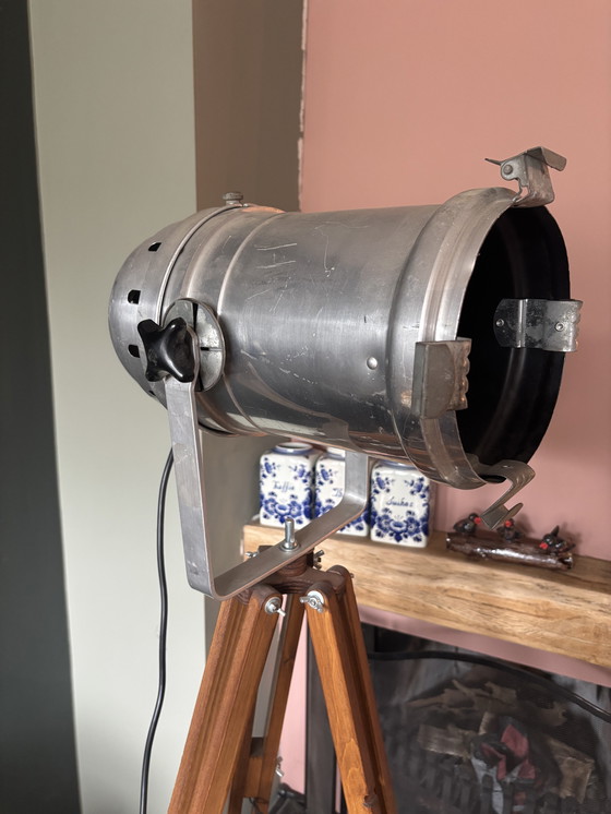 Image 1 of Lampadaire industriel tripode - spot de théâtre vintage