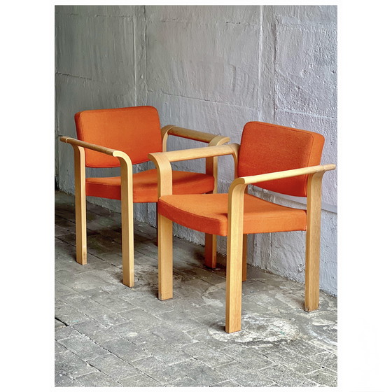 Image 1 of Juego de 2 sillas Magnus Olesen naranjas, Dinamarca, años 70 