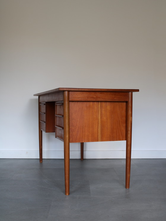 Vintage Deens Bureau In Teak – Wood (photo 5 of 11)