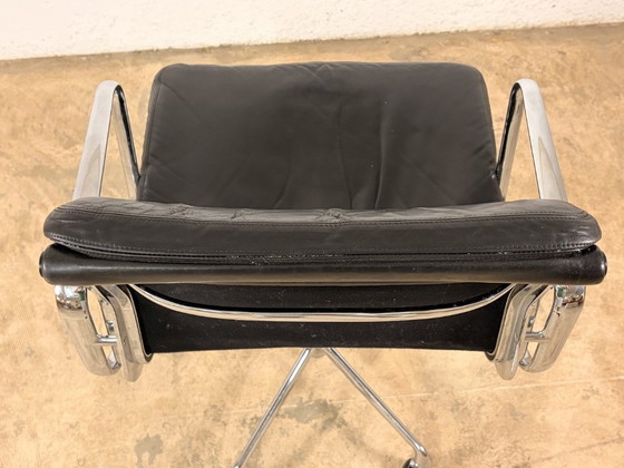 Image 1 of Silla Vitra Eames Soft Pad EA 217