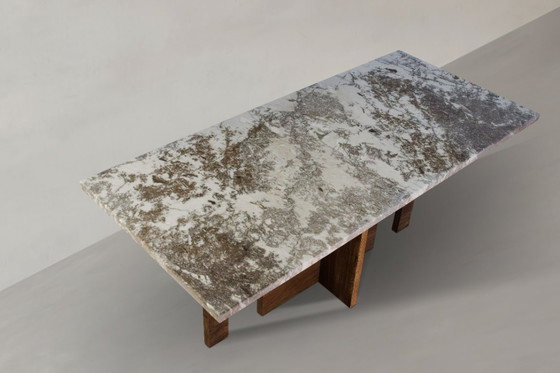 Image 1 of Recta Forest Snow salontafel, gemaakt van natuursteen en massief eikenhout.