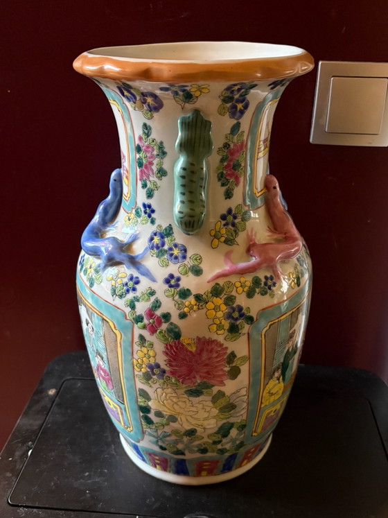 Beautiful 36cm high Chinese Famille Rose Vase – Chinese vases from Holland, Porcelain (photo 8 of 15)