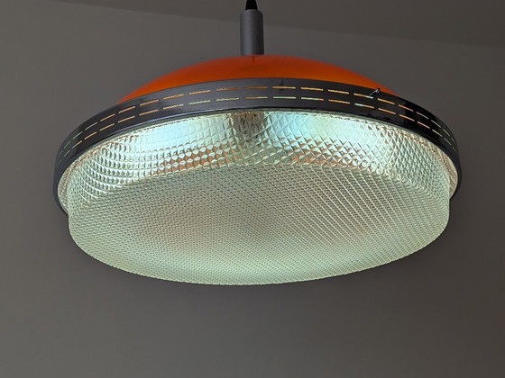 Image 1 of Vintage Space Age "UFO" hanglamp van Massive Belgium – Oranje & Chroom