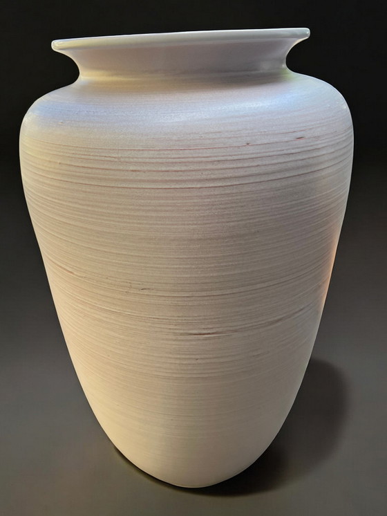 Image 1 of Fritz Van Daalen - Large floor vase, hand-painted in light pink with Japanese lady motif