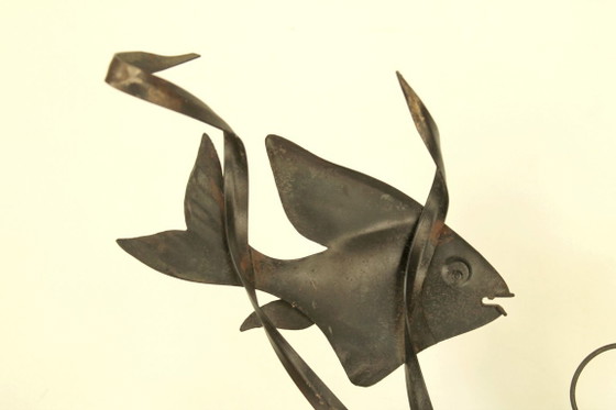 Vintage Metal Fish Sculpture on Rock Base (1960s MCM) – ongemerkt, Decorative Objects (photo 7 of 9)