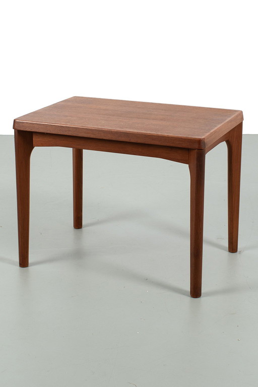 Vejle Stole OG Møbelfabrik tafeltje