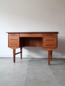 Bureau vintage danois indépendant en teck