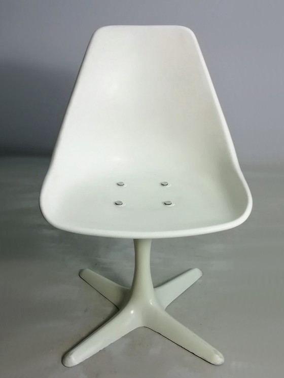 Image 1 of Silla original Arkana Tulip de M. Burke de la colección Star de los años 60. Silla Space Age.