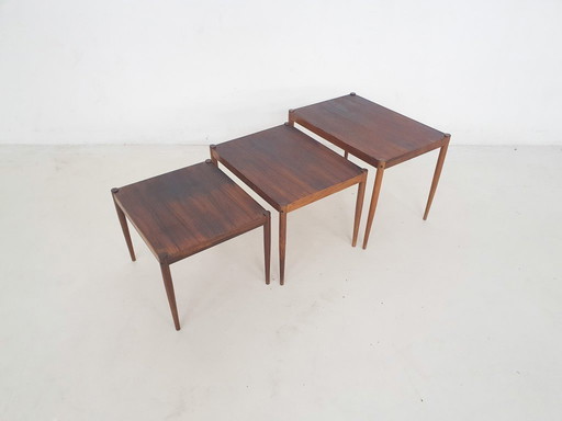 Tables gigognes en bois du Mid Century, Pays-Bas, années 1950