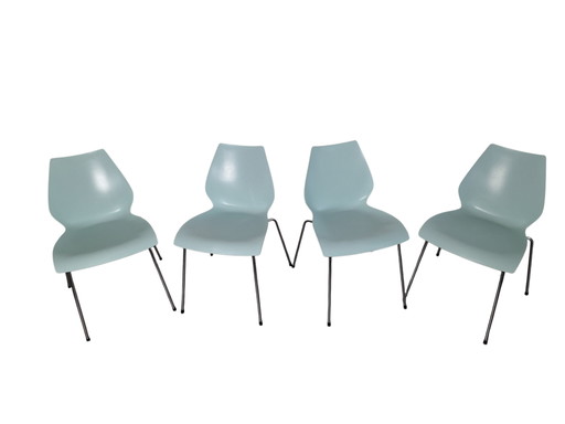 4 chaises Kartell Maui par Vico Magistretti