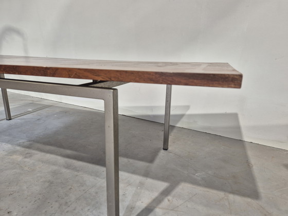 Image 1 of Mesa de centro de mediados de siglo con tapa flotante