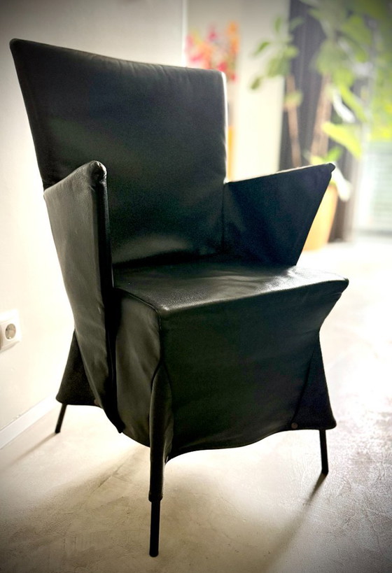 Image 1 of 6 Eetkamerstoelen zwart leer (G. van den Berg)