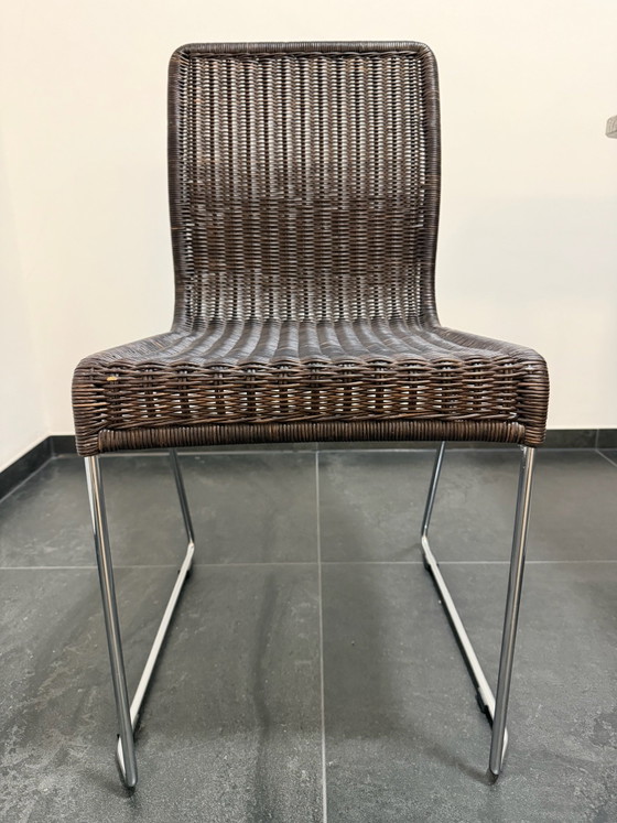 Design-Essplatz | Granittisch nach Maß + 2 FLY Peddigrohr-Stapelstühle – Esszimmergarnitur, Metall, Rattan (photo 6 of 15)
