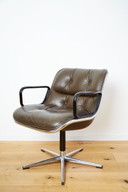 Charles Pollock "Sedia esecutiva" per Knoll International