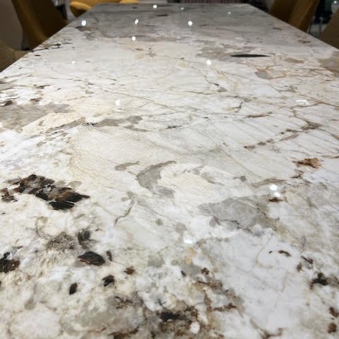 Image 1 of Olbia Eetkamertafel