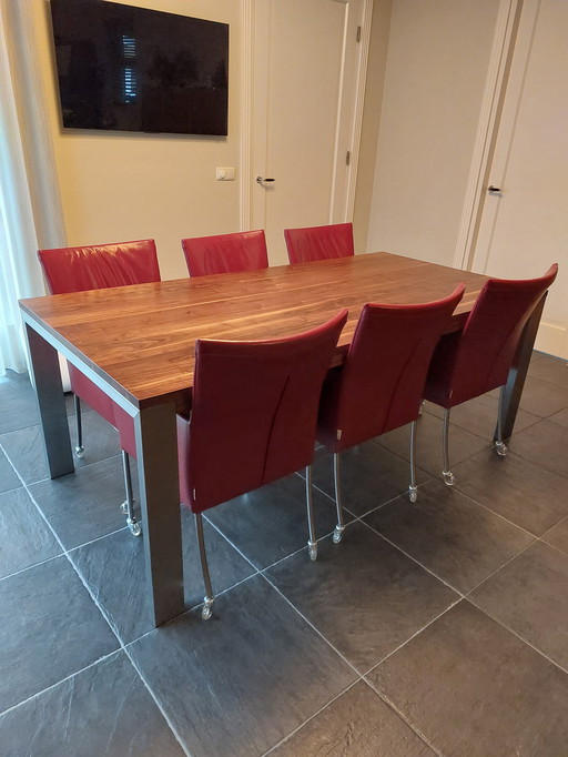 Tavolo in noce massello con 6 sedie abbinate di Bert Plantagie