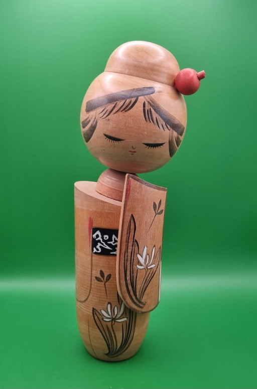 Elegante seltene Kokeshi von Miyashita Hajime