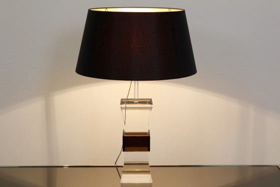 France Mid-Century Modern Lampe en Lucite bicolore, Doré, Mid Century Modern (photo 3 sur 10)