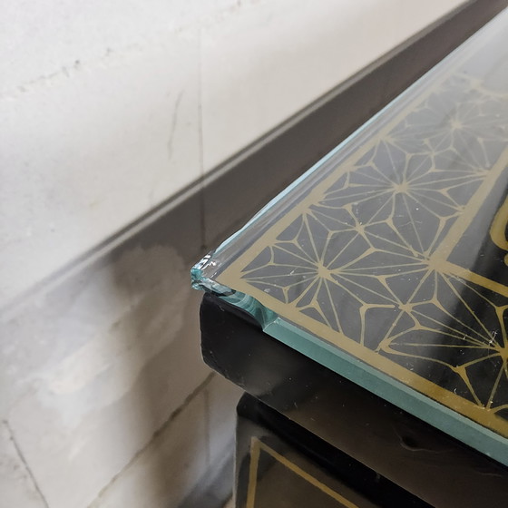 Image 1 of Tavolino da caffè cinese d'epoca / Tavolino da caffè orientale (mobili laccati) Chinoiserie / scena tradizionale