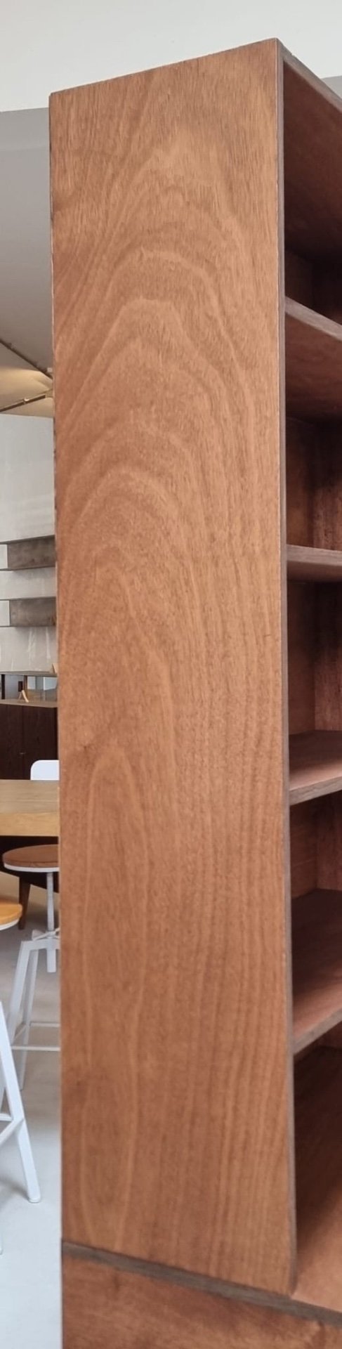 Image 1 of Elvan Highboard