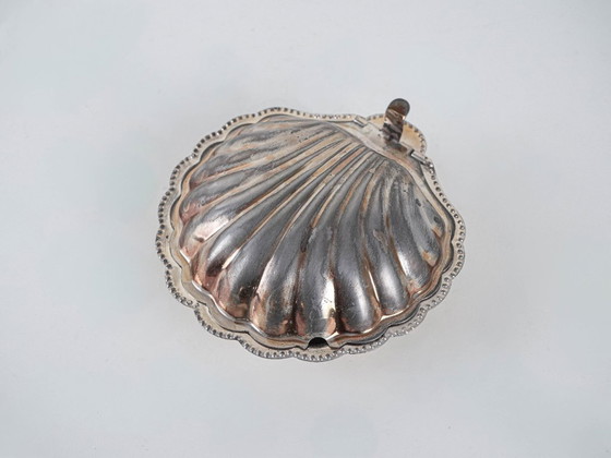 Image 1 of Metal shell-shaped box, Italian design, 1960s, made in Italy