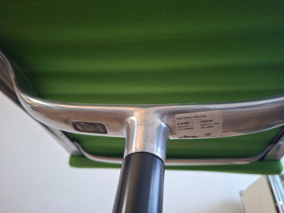 Vitra Eames 105 Aluminium Groep – Bureaustoelen, Metal, Textile (photo 5 of 7)