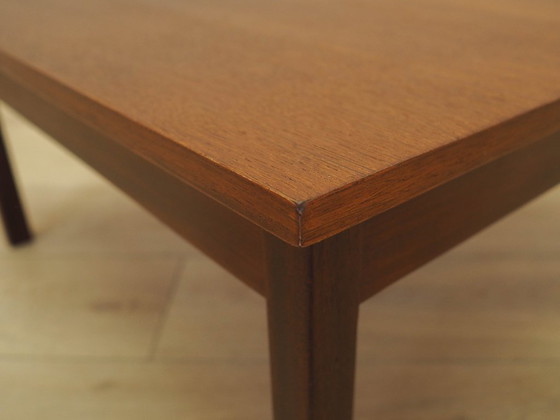 Image 1 of Table basse en teck, design danois, années 1970, fabriquée au Danemark