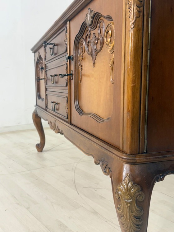 Image 1 of Chippendale Sideboard Commode Buffet Armoire de salon Vintage
