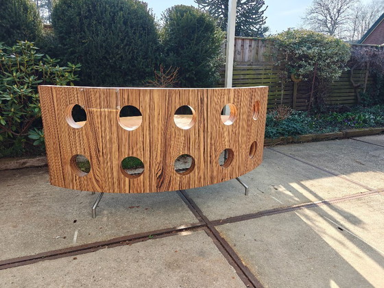 Image 1 of Escritorio de recepción de hermoso diseño moderno de madera Ovaaeen con base de acero inoxidable