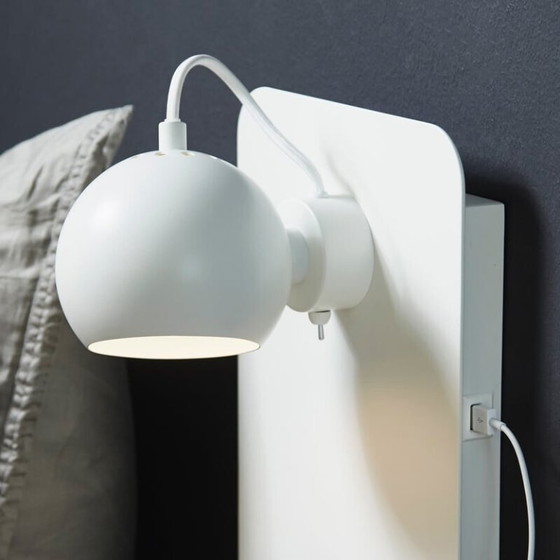 Image 1 of Lot de 2 lampes murales boule Frandsen USB – blanches
