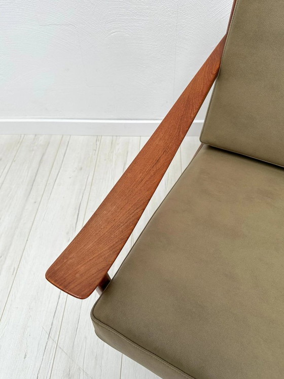 Image 1 of Fauteuil lounge 1/2 vintage FD 130 en teck par Peter Hvidt et Orla Mølgaard-Nielsen pour France et Daverkosen, design danois, 19
