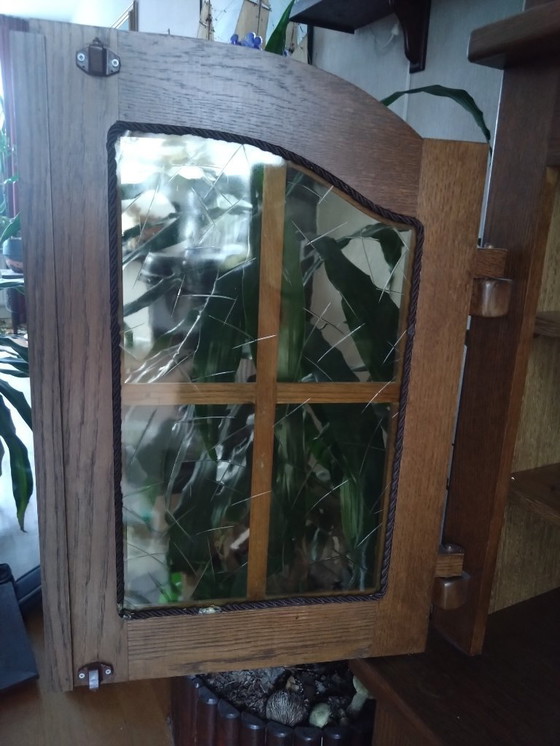 Image 1 of Houten kastenwand met glaskast en klepkast