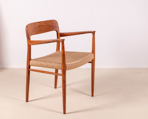 Niels Møller Model 56 in teakhout, jaren 60