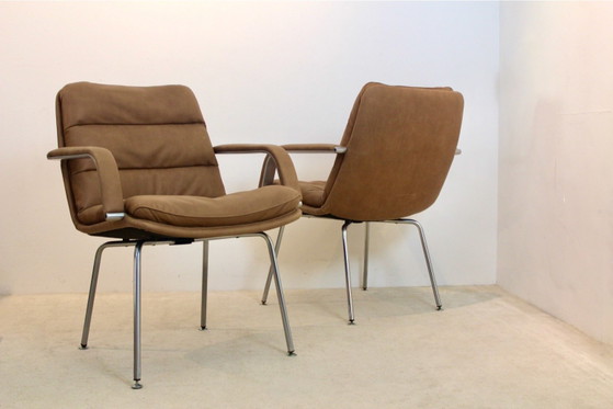 Ensemble de Fauteuils de Direction Artifort Channel par Geoffrey Harcourt, Aluminium, Cuir (photo 8 sur 12)