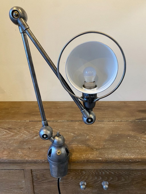 Jieldé bureaulamp, twee armen van 40 cm met een industriële grafieten voet, Jean Louis Domecq, vintage uit de jaren 1950