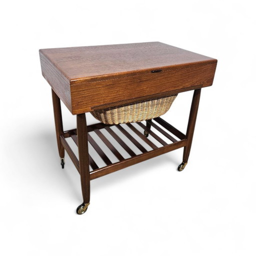 Armario de costura de la década de 1950, Ejvind A. Johansson para Vitze, Dinamarca.