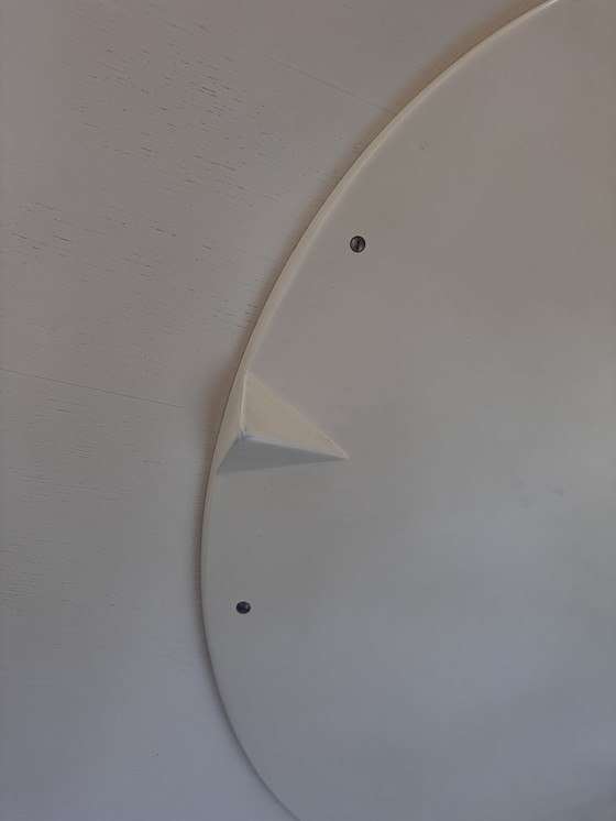 Image 1 of Eettafel wit rond zwarte bies