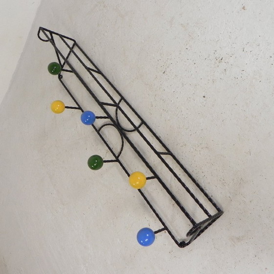 Image 1 of Wandgarderobe im Stil von Roger Feraud, Stahlrahmen mit farbigen Kugeln, 1950er Jahre