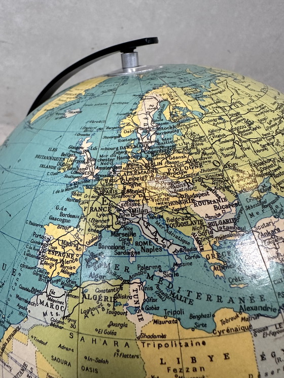 Image 1 of Vintage globe - Philips Challenge Globes