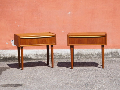 Set van 2 Deense teakhouten ladekasten uit de jaren 60 – Wood (photo 2 of 12)