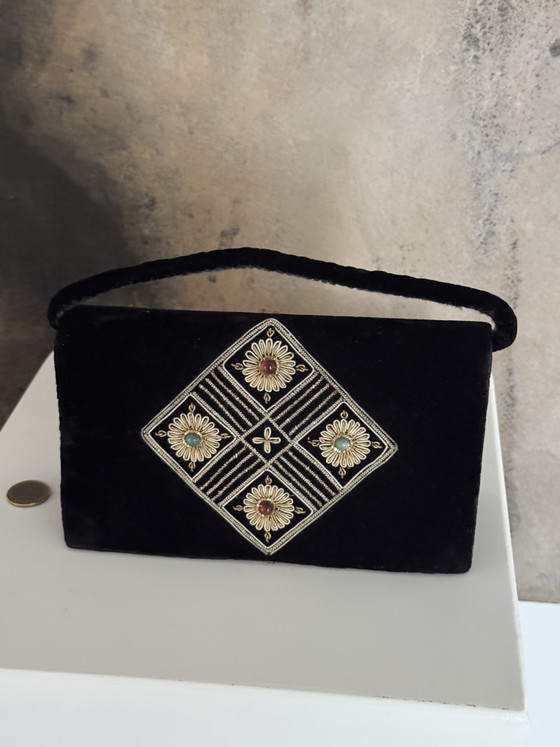 Image 1 of Fluwelen clutch met borduursels en steentjes, avondtasje met handvatten