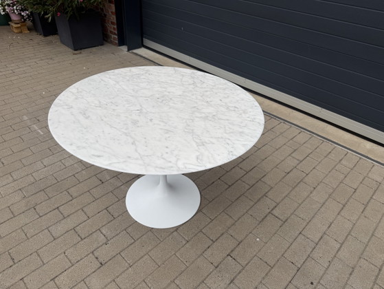 Original Knoll Tulip Round Dining Table 120cm Arabescato Matte In MINT CONDITION!! Eero Saarinen – Marble (photo 3 of 14)
