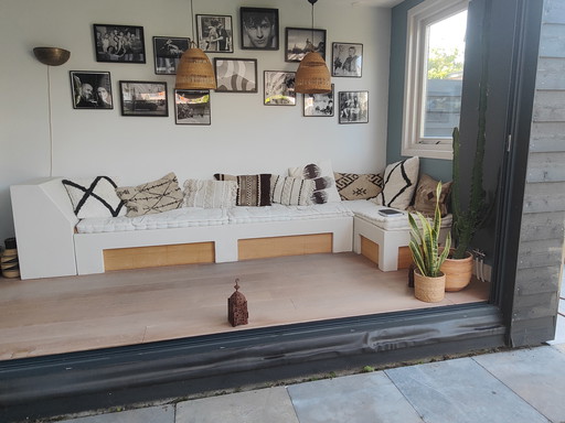 Bank garden room or garden in Moroccan style