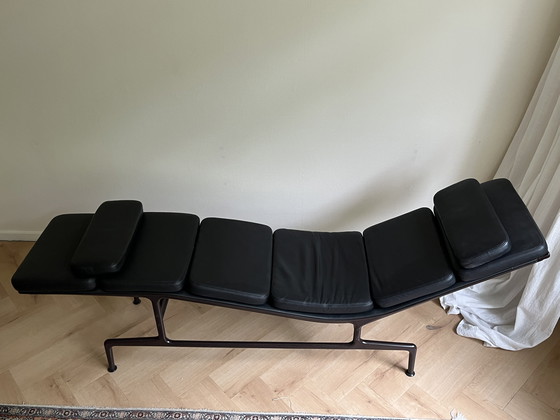 Image 1 of Vitra Soft Pad Chaise ES106