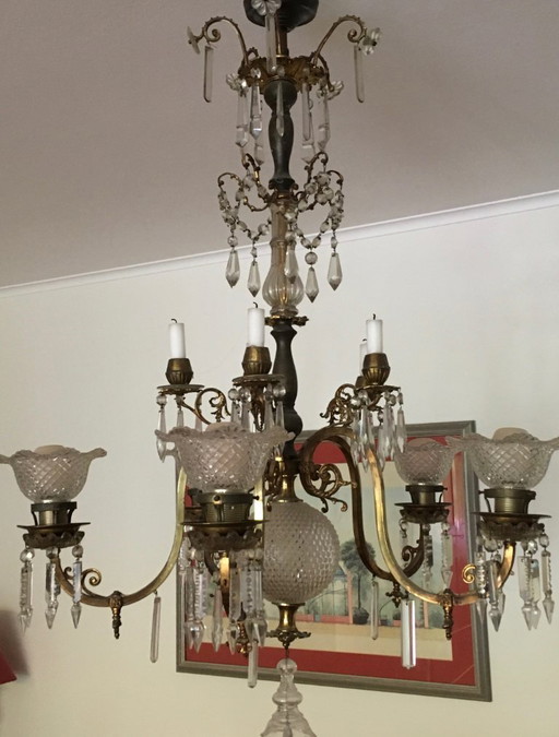 Lampadario antico a 5 luci, una vera rarità, risalente al periodo 1860-1870.