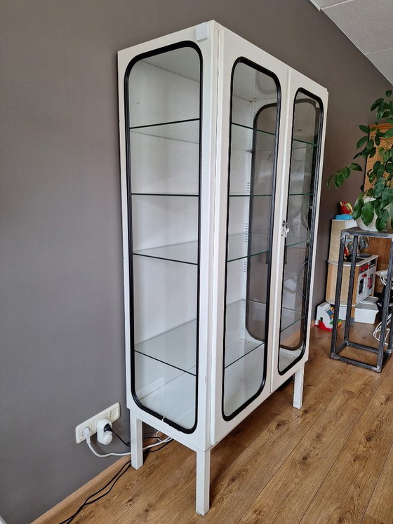 Vintage Apothecary Cabinet / Display Cabinet – Glass, Metal (photo 4 of 5)