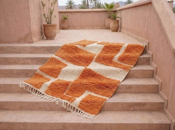 Image 1 of Tapis en laine naturelle fait main artisanale marocaine 150/250 cm